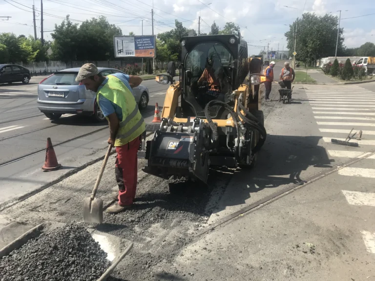 Lucrări de asfaltare stradală