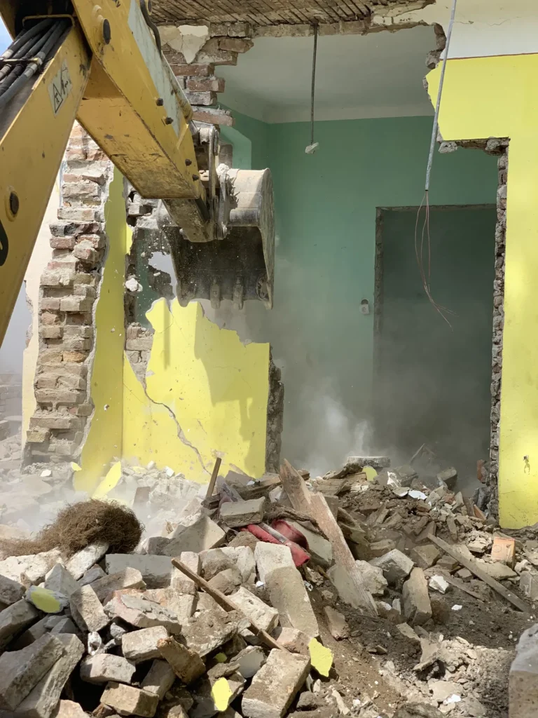 Demolare perete interior într-o locuință