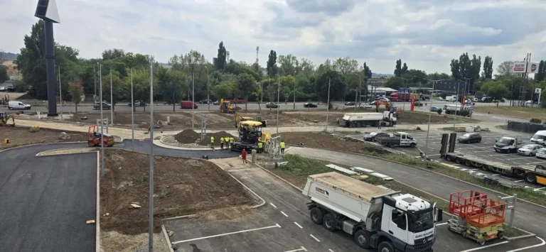 Terasamente și asfaltare Leroy Merlin Brăila – Stalgen Cons, fotografia 15