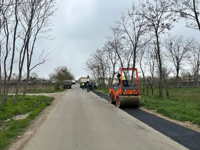 Asfaltare drum – proiect Ness Europe – Stalgen Cons, fotografia 3